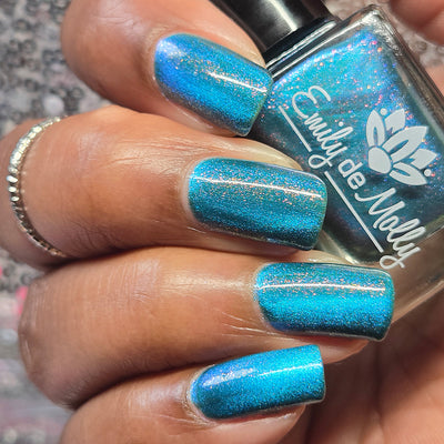 Emily de Molly - Strong Current (Magnetic)