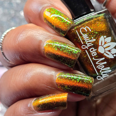 Emily de Molly - Green Flame (Magnetic)