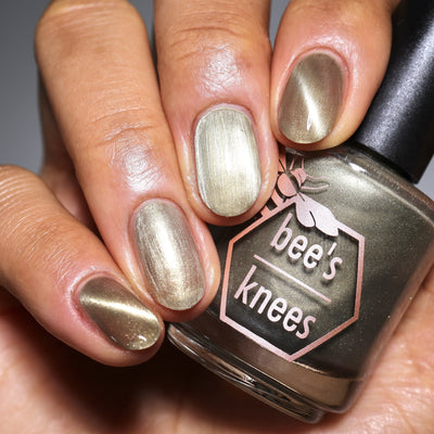 *PRE-ORDER* Bee's Knees Lacquer - New Moon, New Me (Magnetic)