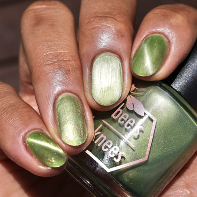 *PRE-ORDER* Bee's Knees Lacquer - Touch Moss (Magnetic)