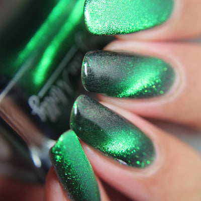 *PRE-ORDER* Emily de Molly - Live Wire (Magnetic)