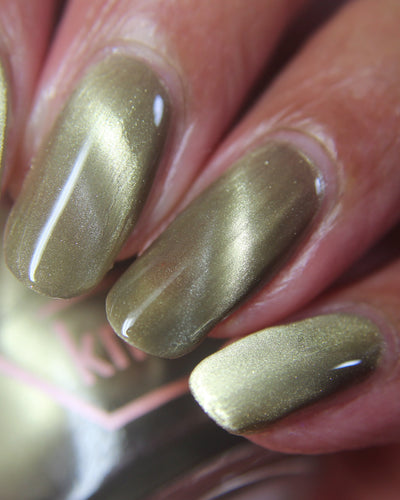*PRE-ORDER* Bee's Knees Lacquer - New Moon, New Me (Magnetic)