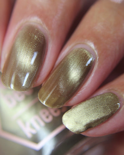 *PRE-ORDER* Bee's Knees Lacquer - Become the Bear (Magnetic)