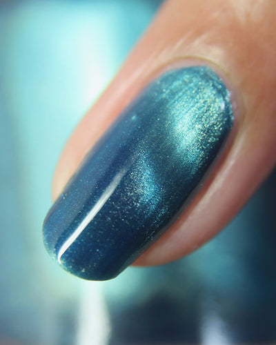 *PRE-ORDER* Bee's Knees Lacquer - The Water Remembers (Magnetic)