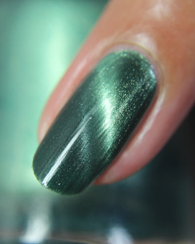 *PRE-ORDER* Bee's Knees Lacquer - The Horrors Persist but So Do I (Magnetic)
