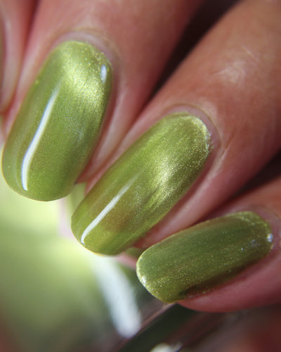 *PRE-ORDER* Bee's Knees Lacquer - Touch Moss (Magnetic)