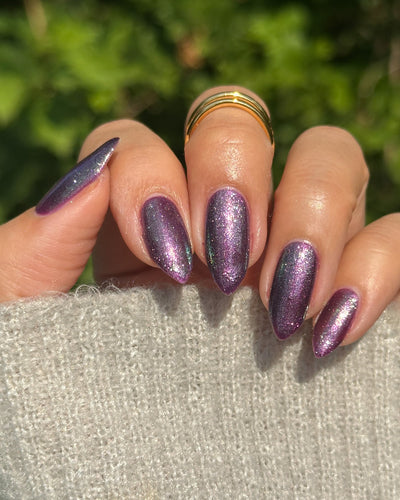 *PRE-ORDER* Bee's Knees Lacquer - Will Self-destruct For Likes