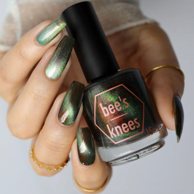 *PRE-ORDER* Bee's Knees Lacquer - No One Believes You're Dating (Magnetic UP)