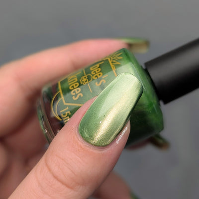 Bee's Knees Lacquer - It Happens (Magnetic)