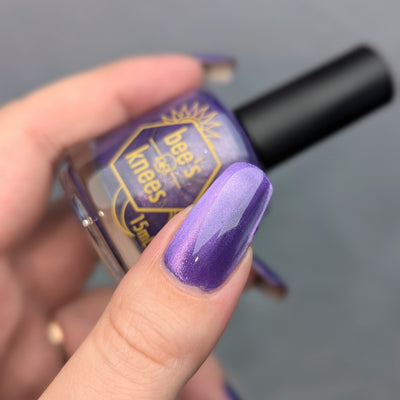 Bee's Knees Lacquer - The Gift of Divinity (Magnetic)