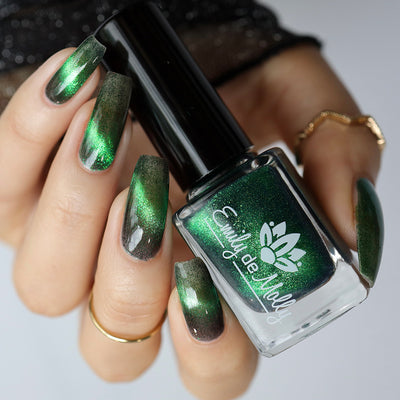 *PRE-ORDER* Emily de Molly - Live Wire (Magnetic)