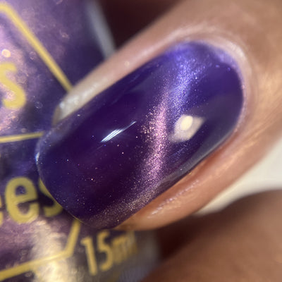 Bee's Knees Lacquer - The Gift of Divinity (Magnetic)