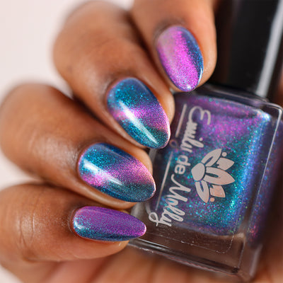 Emily de Molly - Idyllic Setting (Magnetic)