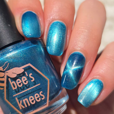 *PRE-ORDER* Bee's Knees Lacquer - The Water Remembers (Magnetic)