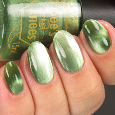 Bee's Knees Lacquer - It Happens (Magnetic)