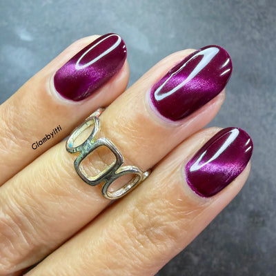 Bee's Knees Lacquer - Mind the Thorns (Magnetic)