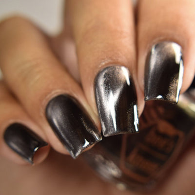 *PRE-ORDER* Bee's Knees Lacquer - Beautiful In My Darkness (Magnetic)