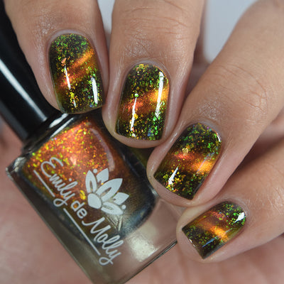 Emily de Molly - Green Flame (Magnetic)