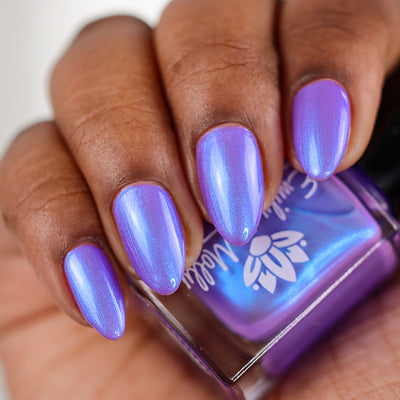 Emily de Molly - The Ones Who Live