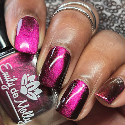 *PRE-ORDER* Emily de Molly - Dark Bloom (Magnetic)