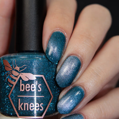 *PRE-ORDER* Bee's Knees Lacquer - The Queen Dowager (Magnetic)