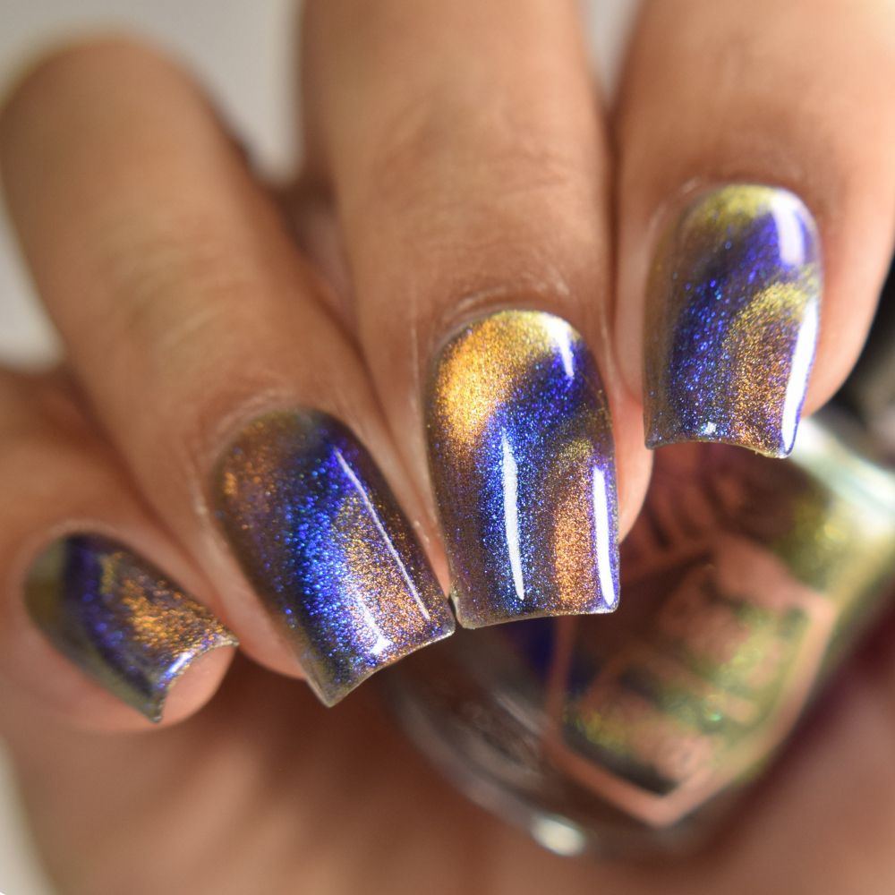 *PRE-ORDER* Bee's Knees Lacquer - It Doesn't Know Any Better, But You Do (Magnetic)