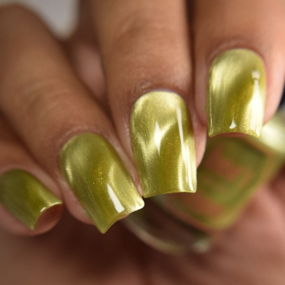 *PRE-ORDER* Bee's Knees Lacquer - Toil and Trouble (Magnetic)