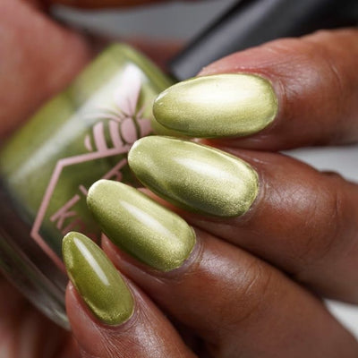 *PRE-ORDER* Bee's Knees Lacquer - Touch Moss (Magnetic)
