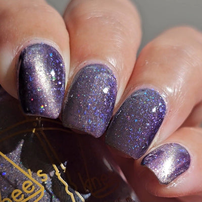 *PRE-ORDER* Bee's Knees Lacquer - A True Illusionist (Magnetic)