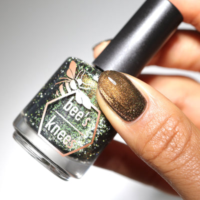 Bee's Knees Lacquer - Advanced Darkness (Magnetic)