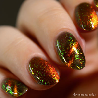 *PRE-ORDER* Emily de Molly - Green Flame (Magnetic)