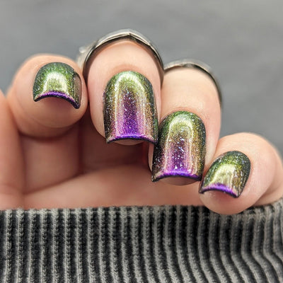 *PRE-ORDER* Cuticula Nail Lacquer - A Bit Chromatic