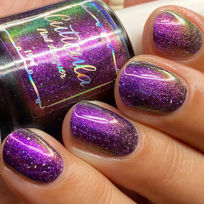 *PRE-ORDER* Cuticula Nail Lacquer - A Bit Chromatic