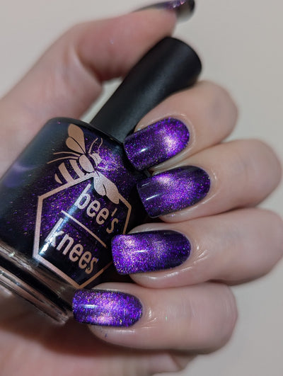 *PRE-ORDER* Bee's Knees Lacquer - All Hail the Queen (Magnetic)