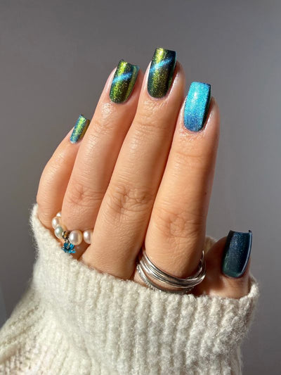 *PRE-ORDER* Bee's Knees Lacquer - I Will Change Your Destiny (Magnetic)