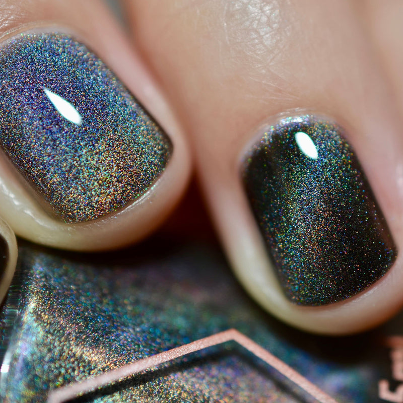*PRE-ORDER* Bee's Knees Lacquer - Heir (Magnetic)