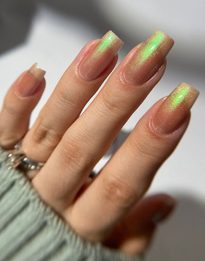 Bee's Knees Lacquer - Love Reading