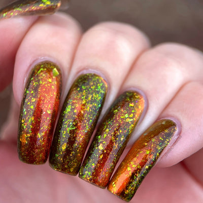 *PRE-ORDER* Emily de Molly - Green Flame (Magnetic)