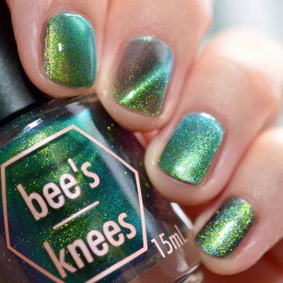 Bee's Knees Lacquer - Fake Dating (Magnetic)