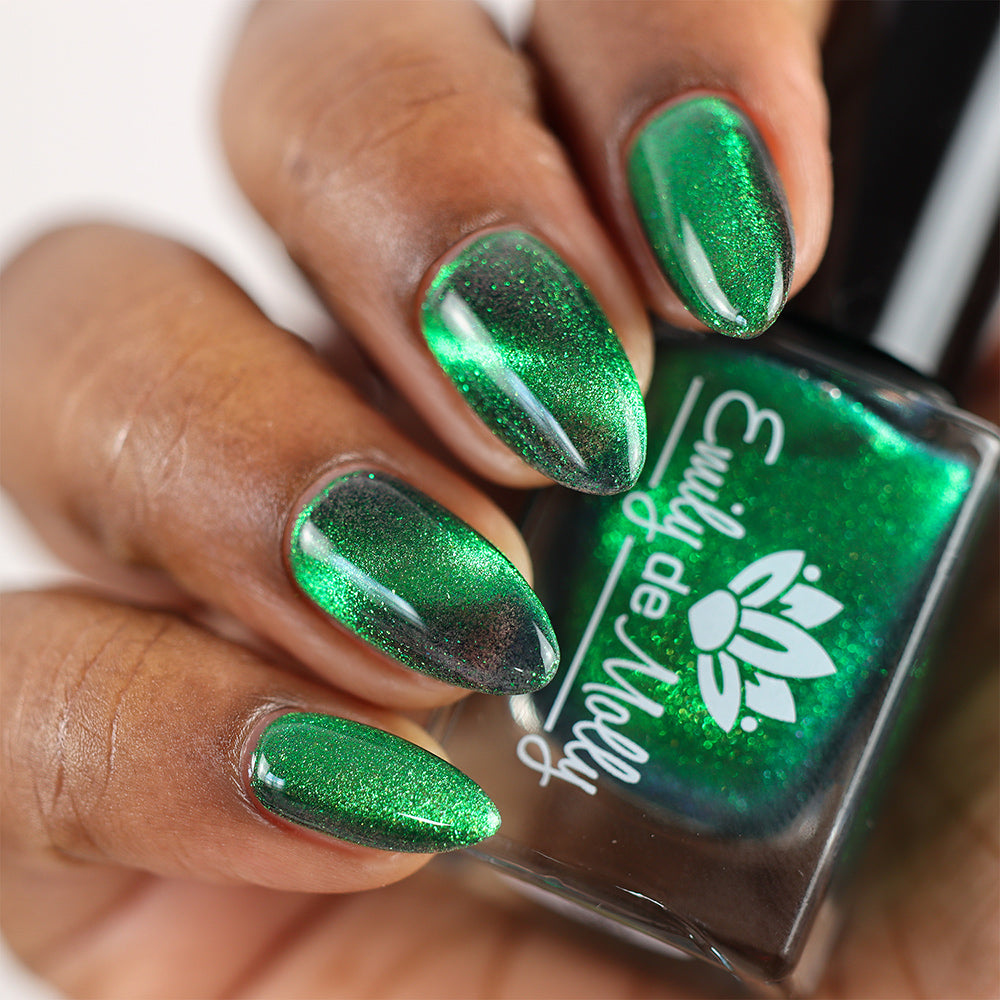 *PRE-ORDER* Emily de Molly - Live Wire (Magnetic)