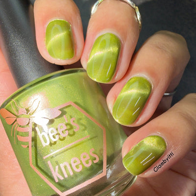 *PRE-ORDER* Bee's Knees Lacquer - Touch Moss (Magnetic)
