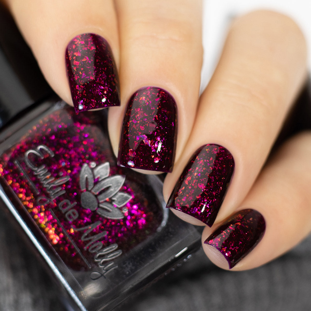 *PRE-ORDER* Emily de Molly - It Never Ends